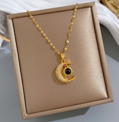 18K Gold Love Pendant Necklace for Unisex Accessories Hypoallergenic For Women Girl Friend With Box